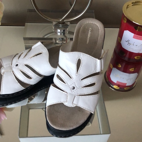 croft & barrow Shoes - Croft & Barrow Women’s Sandals Slides Flats White and Tan